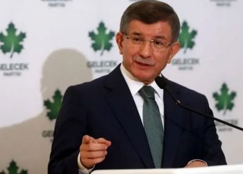 Davutoğlu'ndan Erdoğan'a: Bu senin ahlakın, milletimizin dilinde böyle bir hakaret yoktur