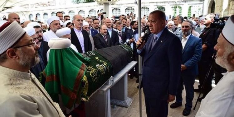 Diyanet’in tarikatlar raporunda İsmailağa cemaati: 'Görüşleri ve fetvaları Diyanet'le uyumlu'