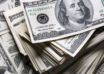 Döviz hesapları artıyor, dolarlaşma yüzde 72’ye ulaştı