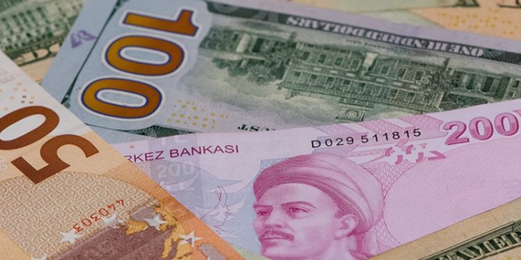 Döviz kuru yeni haftaya da yükselişle başladı
