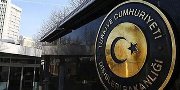 Dışişleri Bakanlığı'ndan 'Türkiye'yi terk edin' uyarılarına yanıt: Türkiye güvenli bir ülke