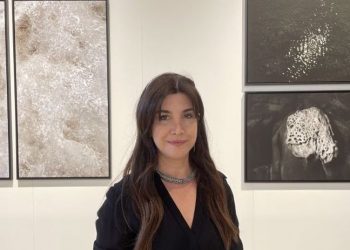 Ebru Ceylan'ın 'Dünyanın Gecesi' fotoğraf sergisi açıldı