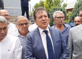 Edremit Belediye Başkanı Arslan'a makamında saldırı