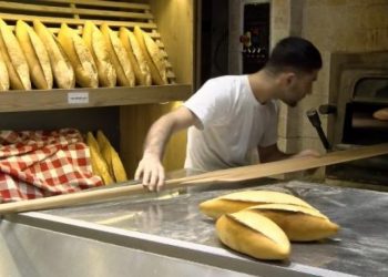 Elazığ'da ekmek ve ulaşıma zam