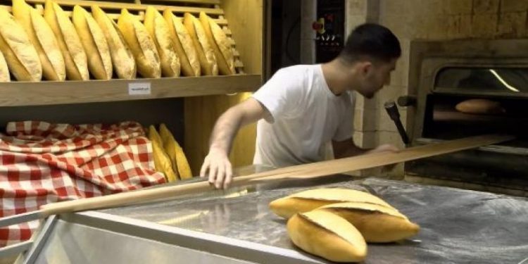 Elazığ'da ekmek ve ulaşıma zam