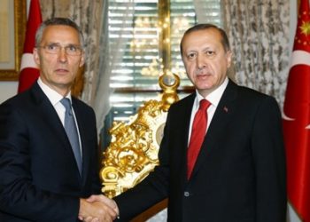 Erdoğan, Stoltenberg ile görüştü: İsveç ve Finlandiya için yazılı taahhüt şartı