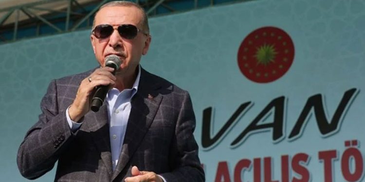 Erdoğan, Van'da konuştu: Benim için Kürt ve Türk kardeşlerim arasında fark yok