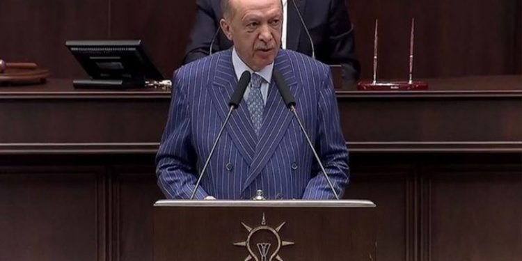 Erdoğan'dan TÜSİAD Başkanı Turan'a: Sen daha çıraksın, haddini bil!