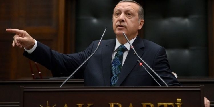 Erdoğan'ın 'sürtük' sözüne tepki yağdı: Tarihe bu sözleriyle geçecek