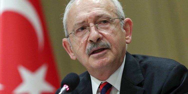 Erdoğan’a: Düştüğün küfür çukuruna inemem, kusura bakma
