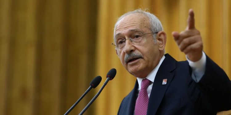 Erdoğan’a yönelttiği 10 soruya cevap alamayan Kılıçdaroğlu: Beyefendiyi bir an önce emekli etmemiz lazım