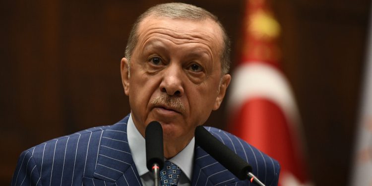 Erdoğan’dan ‘geçim sıkıntısı’ itirafı: Ama dünya bir girdaptan geçiyor