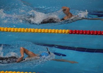 Ergenliğini erkek olarak geçirmiş trans atletler yüzmede kadınlar kategorisinde yarışamayacak