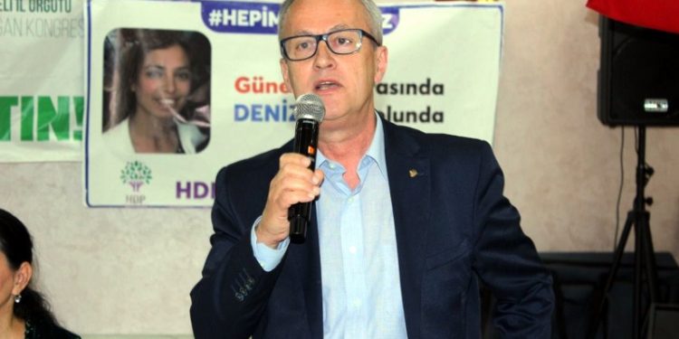 Eski CHP'li Yurdagül: Bu ülkeye demokrasi, barış gelecekse HDP’liler sayesinde olacak