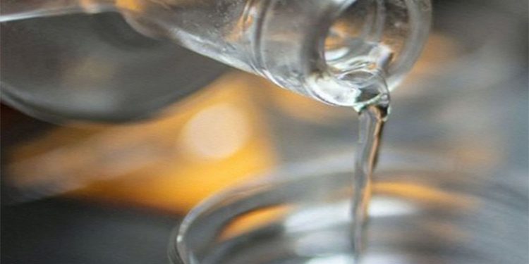 Etil alkolde gümrük vergisi artırıldı