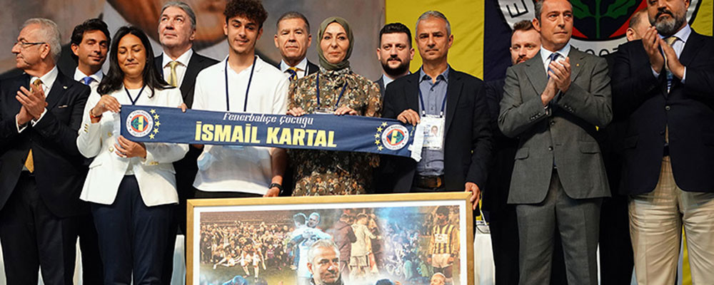 Fenerbahçe'den İsmail Kartal'a veda: "İyi ki Fenerbahçe’nin çocuğu İsmail Kartal gibi bir değerimiz var"