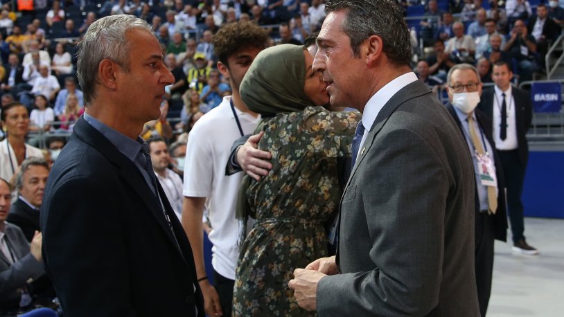 Fenerbahçe'den İsmail Kartal'a veda: Ayakta alkışlandı