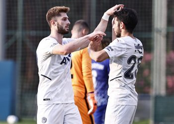 Fenerbahçe, Shkupi ile berabere kaldı