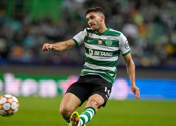 Fenerbahçe'de Jorge Jesus sol bek istedi, yönetim harekete geçti