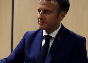 Fransız parlamentosunda siyasi felç ihtimali