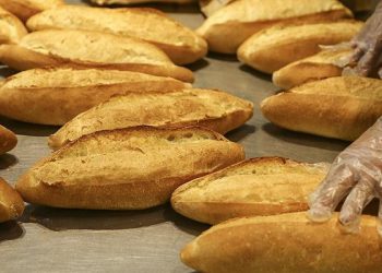Fırıncılar ekmek satışını durdurdu: ‘Dayanacak gücümüz kalmadı’