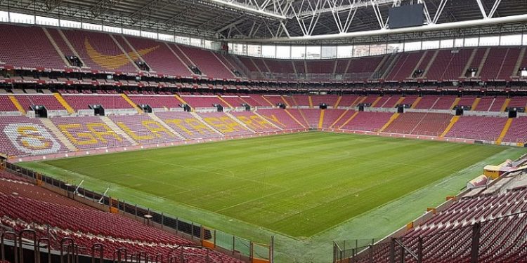 Galatasaray'da stadın adı değişiyor