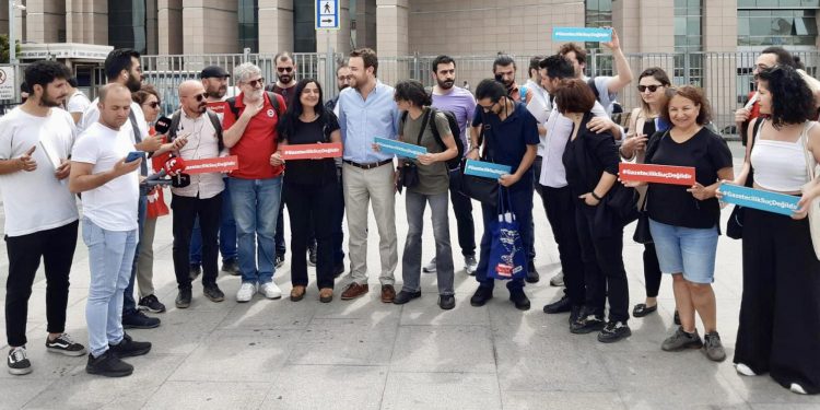 Gazetecilerden polis şiddetine karşı suç duyurusu