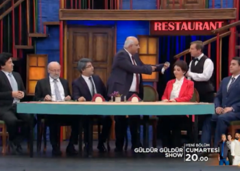 Güldür Güldür'ün 'altılı masa' skecine Ahmet Davutoğlu ve Gültekin Uysal'dan ilk yorum