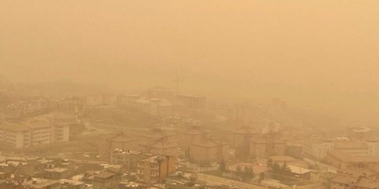 Güneydoğu için toz taşınımı uyarısı