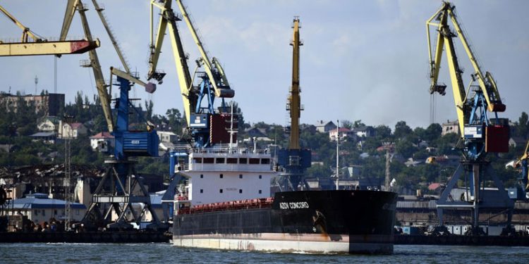 Gıda krizi çözümünde ilk adım: Türkiye'nin kuru yük gemisi Mariupol'dan ayrılan ilk yabancı gemi oldu
