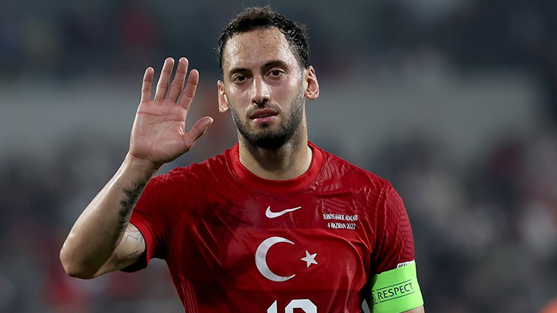 Hakan Çalhanoğlu'ndan Galatasaray açıklaması: Taraftarlar ümitlenebilirler