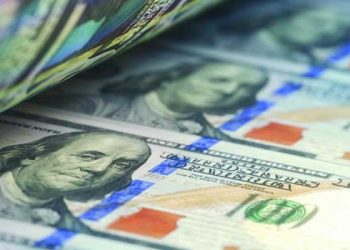 Hem kamunun hem de özel sektörün borç yükü artıyor