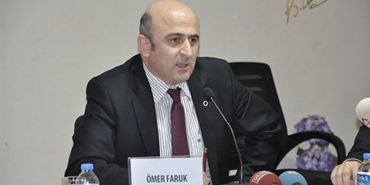 Hukukçu Eminağaoğlu’ndan Erdoğan’a: Şeriat ile yönetilen toplumlara olan özlemini dışa vuruyor