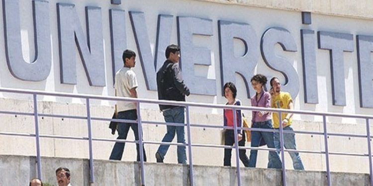 Hızla artan enflasyon eğitimi de vurdu, özel okulların ücretleri zamlandı