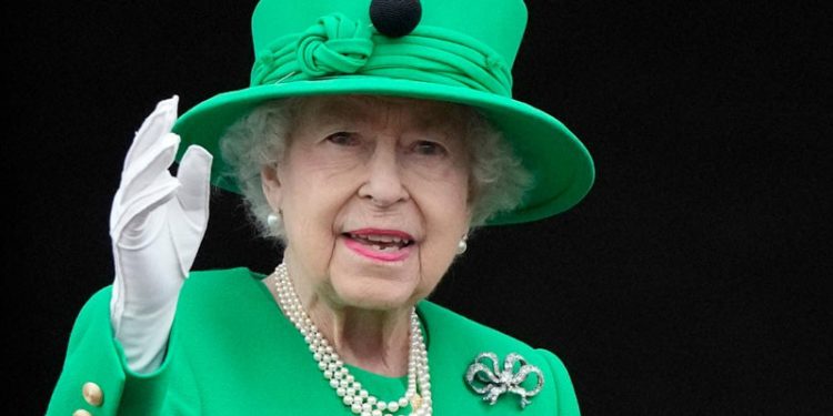 II. Elizabeth en uzun süre tahtta kalan hükümdar