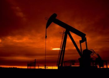 Irak'ta merkezi hükümet Kürt yönetiminden petrol arzının devrini istedi