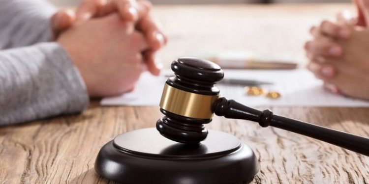 Kaynanasına 'manyak karı' diyen kişi için Yargıtay'dan emsal karar