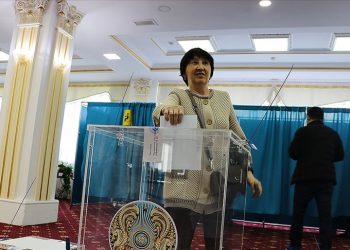 Kazakistan, yeni yönetim modelinin inşası için sandık başında