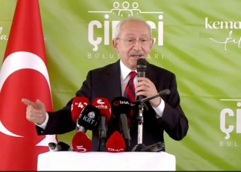 Kemal Kılıçdaroğlu: Benim evlatlarım sarayları arkasına alıp, öyle parayla pulla oynamıyor