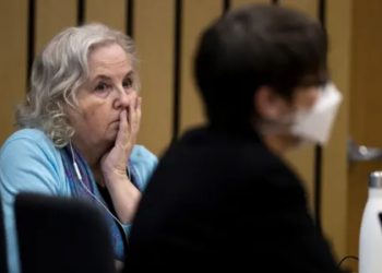 'Kocanızı Nasıl Öldürürsünüz" makalesinin yazarı, kocasını öldürmekten müebbet hapis cezasına çarptırıldı