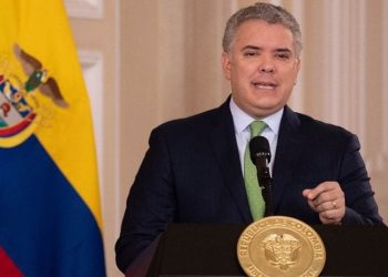 Kolombiya Cumhurbaşkanı'na tabiat parkını korumadığı için ev hapsi ve para cezası