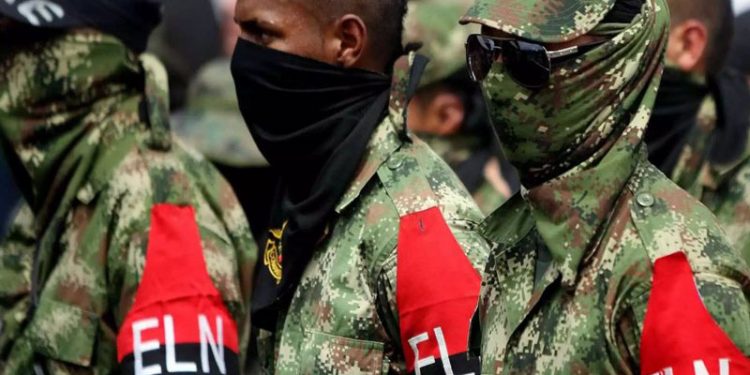 Kolombiya'da ELN'den Petro'nun barış müzakereleri çağrısına olumlu yanıt