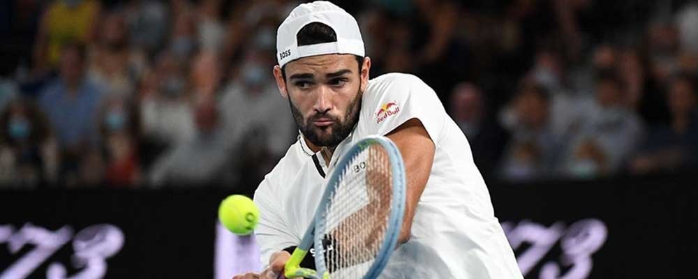 Kovid-19 testi pozitif çıkan İtalyan tenisçi Berrettini, Wimbledon'dan çekildi