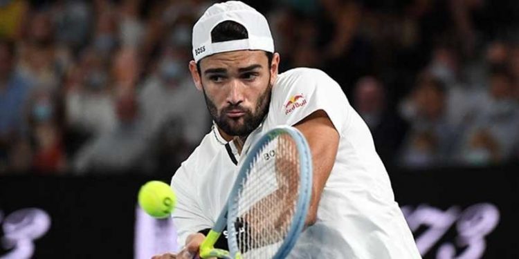Kovid-19 testi pozitif çıkan İtalyan tenisçi Berrettini, Wimbledon'dan çekildi
