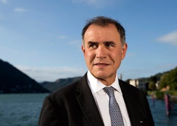 Kriz kahini Roubini'den hisse ve tahvillerle ilgili yeni tahmin