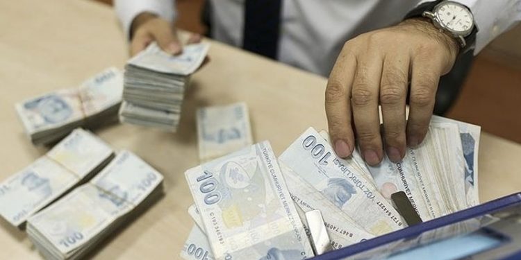 Kulis: AKP'nin çözüm yolu faizsiz bankacılık