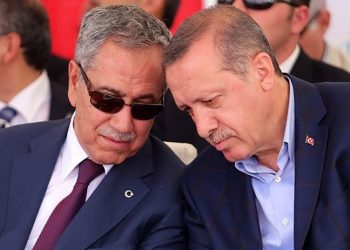 Kulis: Erdoğan, Arınç'ın ihracına karşı çıktı