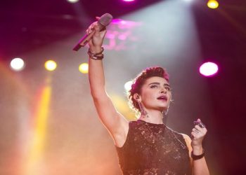 Köprücük kemiğinin ucu kırılan Sıla, konserlerini iptal etti