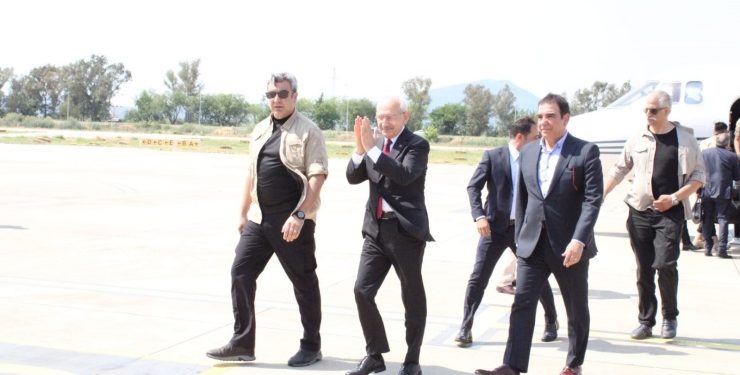 Kılıçdaroğlu’nun uçağının yangın bölgesine inmesi engellendi