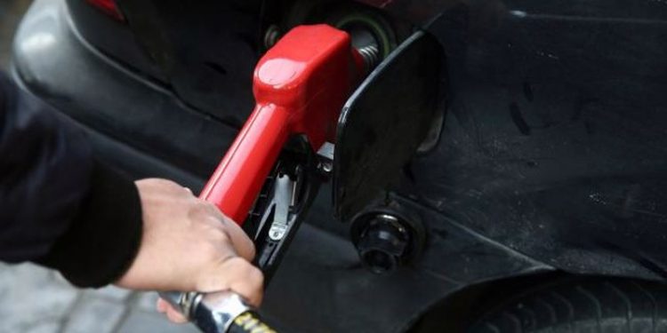 LPG ve benzine dolar zammı geliyor
